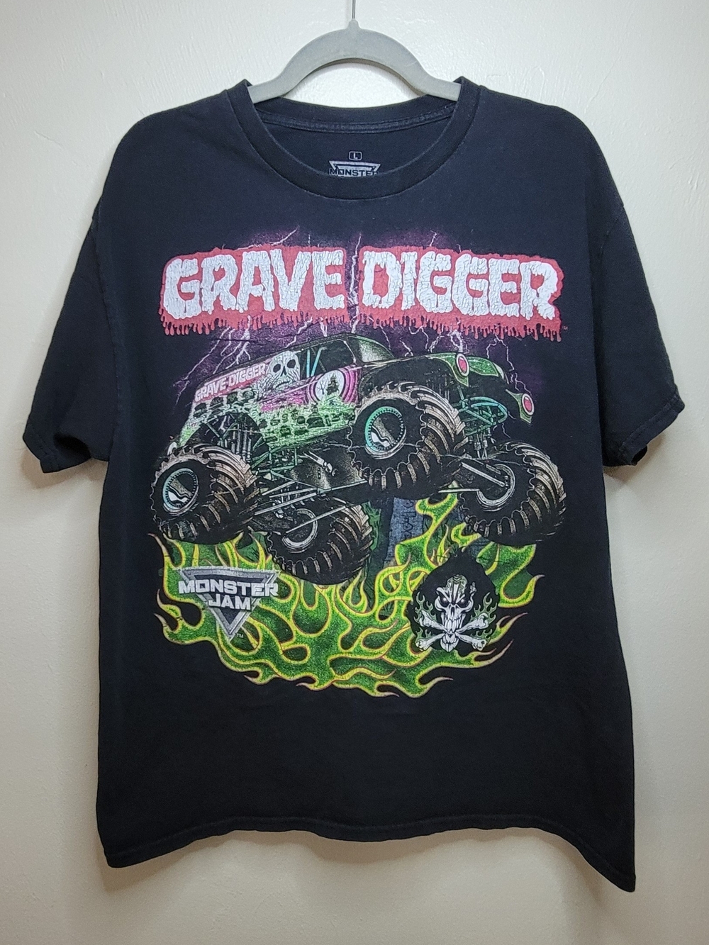 Officially Licensed Monster Jam Ripple Junction Grave Digger Shirt - Mens L
